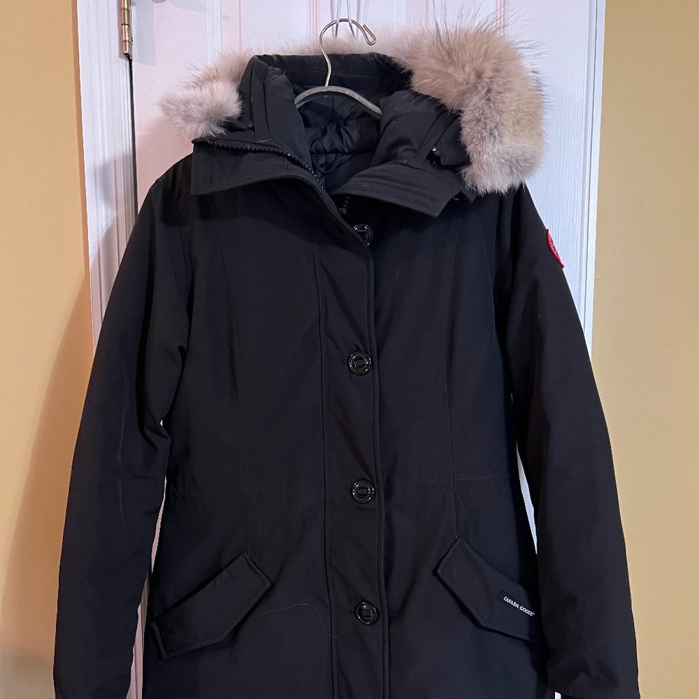 CANADA GOOSE ROSSCLAIR PARKA, BLACK, SIZE LARGE - LIKE NEW!!